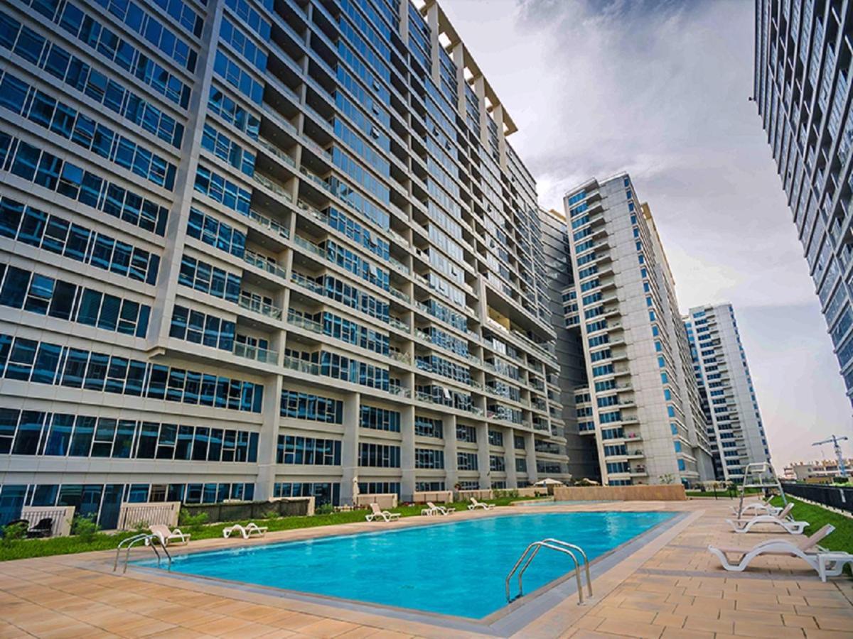 Octavius Holiday Homes, Spacious 2 Bedroom Apartment, Dubai Skyline & Burj Khalifa View Bagian luar foto